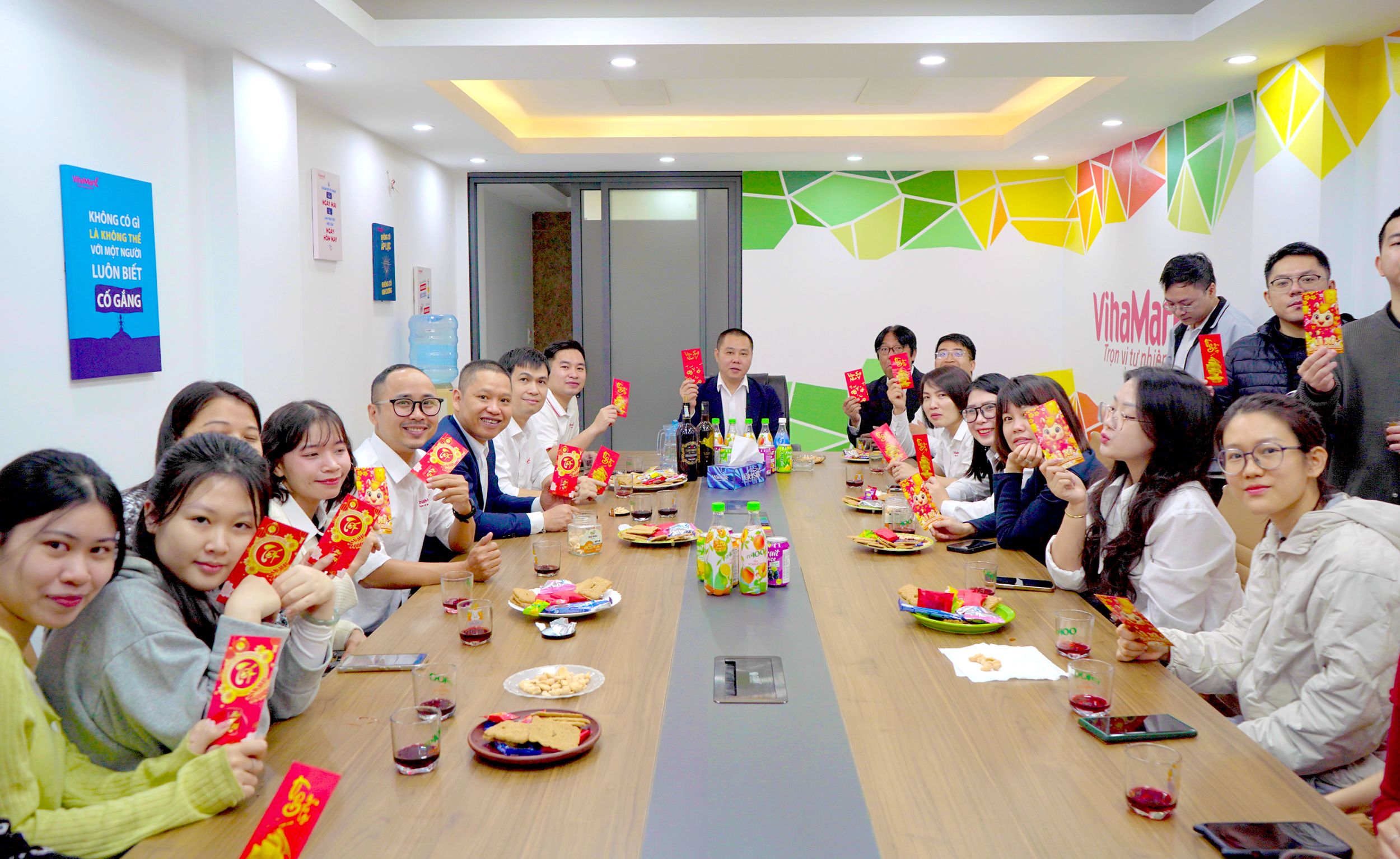 Rộn Ràng Tiệc Khai Xuân Vihamark 2026 : Khoảnh Khắc Sum Vầy Và Khởi Đầu Năm Mới Rực Rỡ